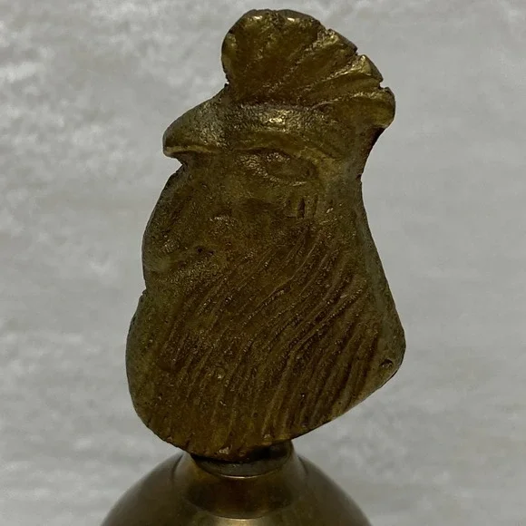 Vintage Brass Rooster Bell Figurine Farmhouse Decor Animal‎ Dinner Bell Patina - Picture 9 of 10